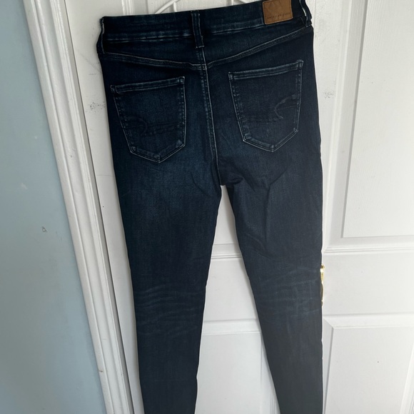 1st jeans: Levis 29W the 2 other jeans & skirt: American eagle 8 extra-long - Picture 3 of 8